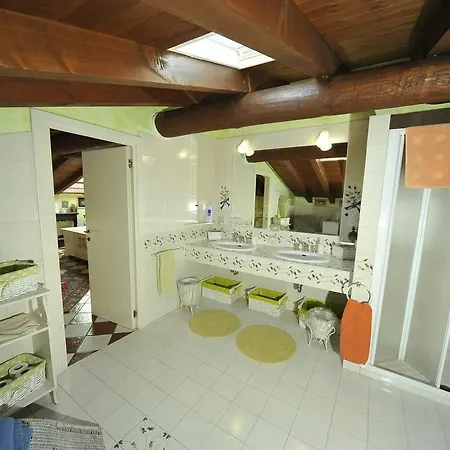 B And B Della Mimosa Hotell